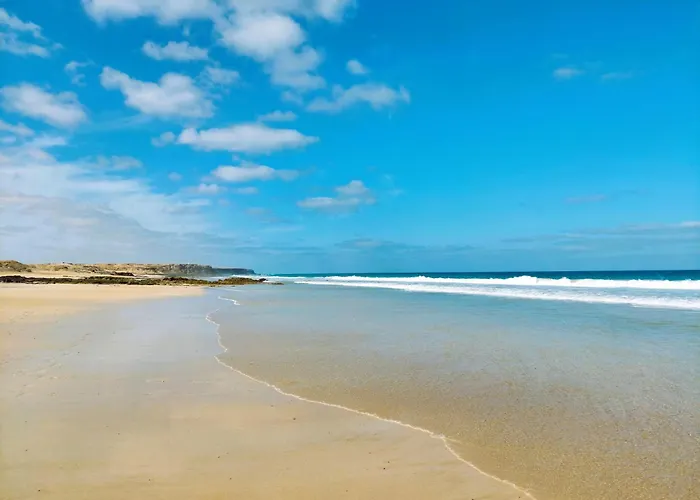 Ma Estates Denebola 2 アパート